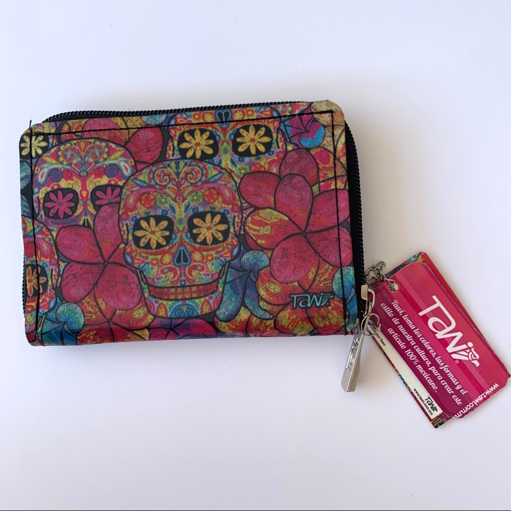 Lim. Ed. 🇲🇽 Tawi 💀 Sugar Skulls wallet💕